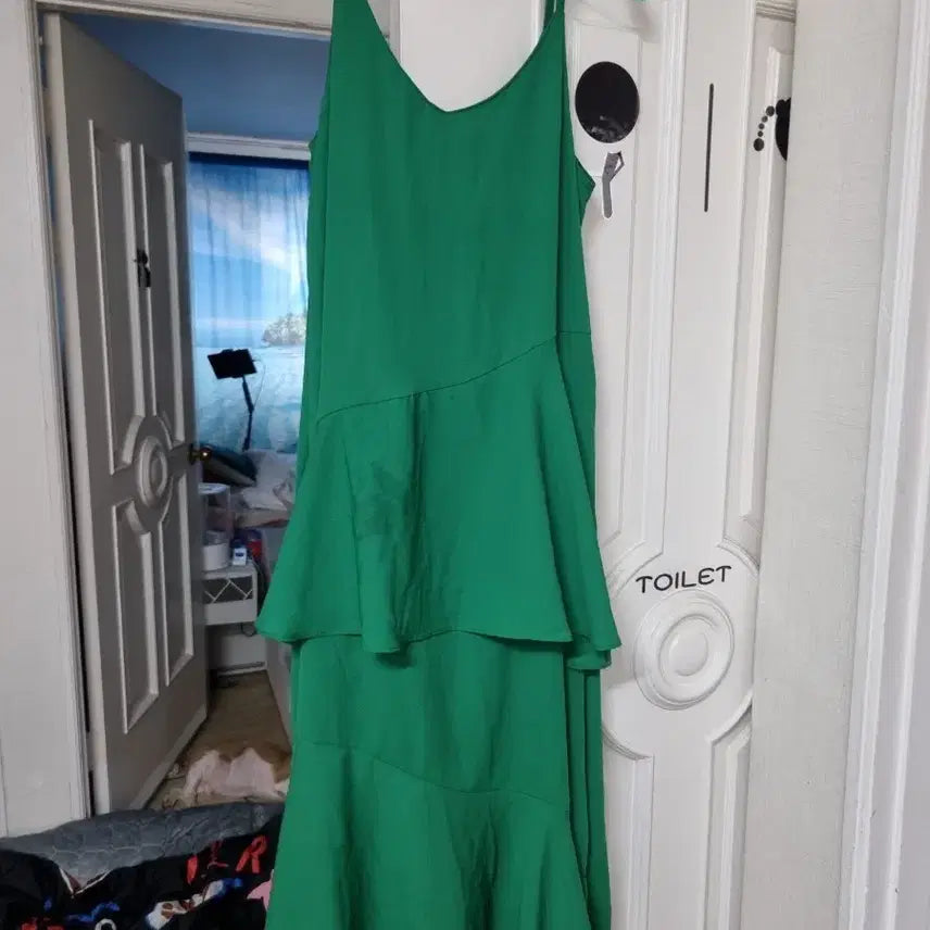 [BUNJANG] Sleeveless Green Flare Midi Dress / 민소매 초록색 플레어 원피스