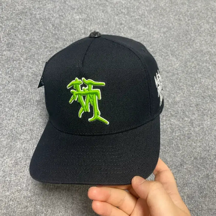 [BUNJANG] KTHLA Kill The Hype LA Green Embroidered Black Snapback Cap / KTHLA Kill The Hype LA 그린 엠브로이드 블랙 스냅백 캡
