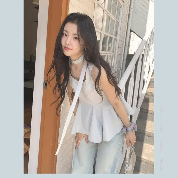 [BUNJANG] Mono Daily Mer Pintuck Flare Blouse / 모노데일리 메르 핀턱 플레어 블라우스