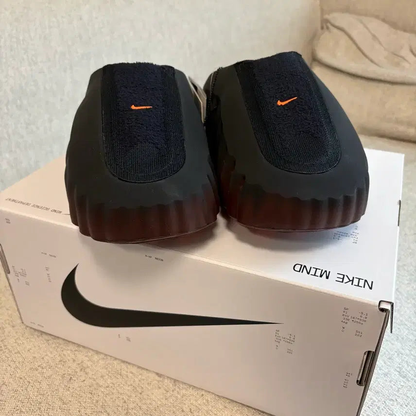 [BUNJANG] Nike Mind 001 Black/Orange Swoosh Sneakers - New (270mm) / 나이키 마인드 001 새상품 270