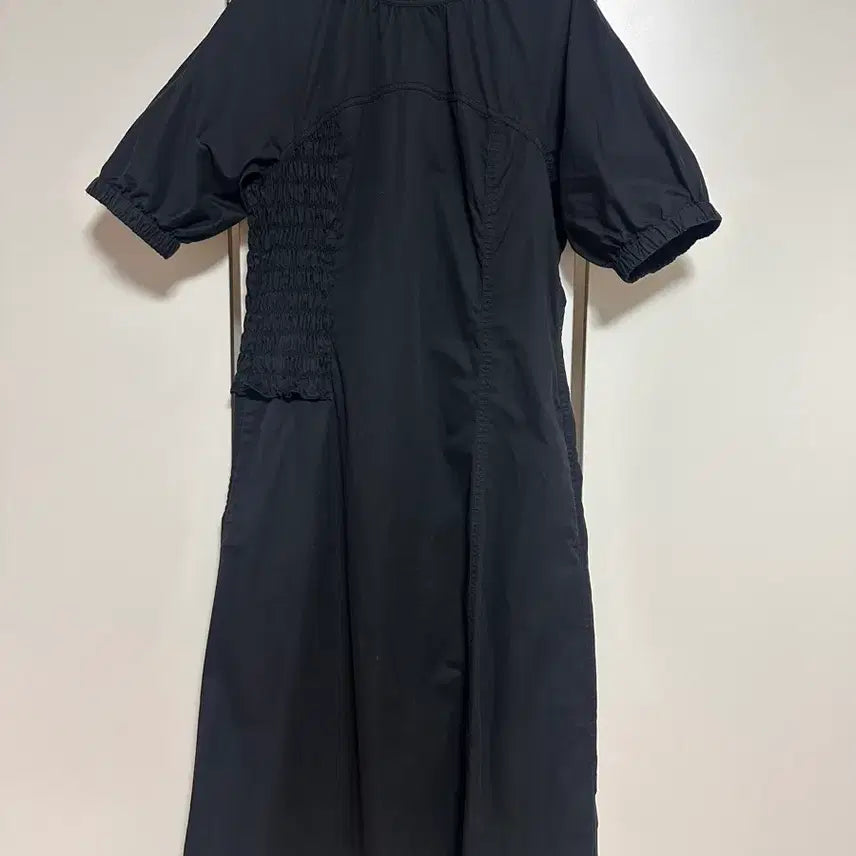 [BUNJANG] COS Black Frill Smocking Dress Size 36 / 코스 블랙 프릴 스모킹 원피스 36