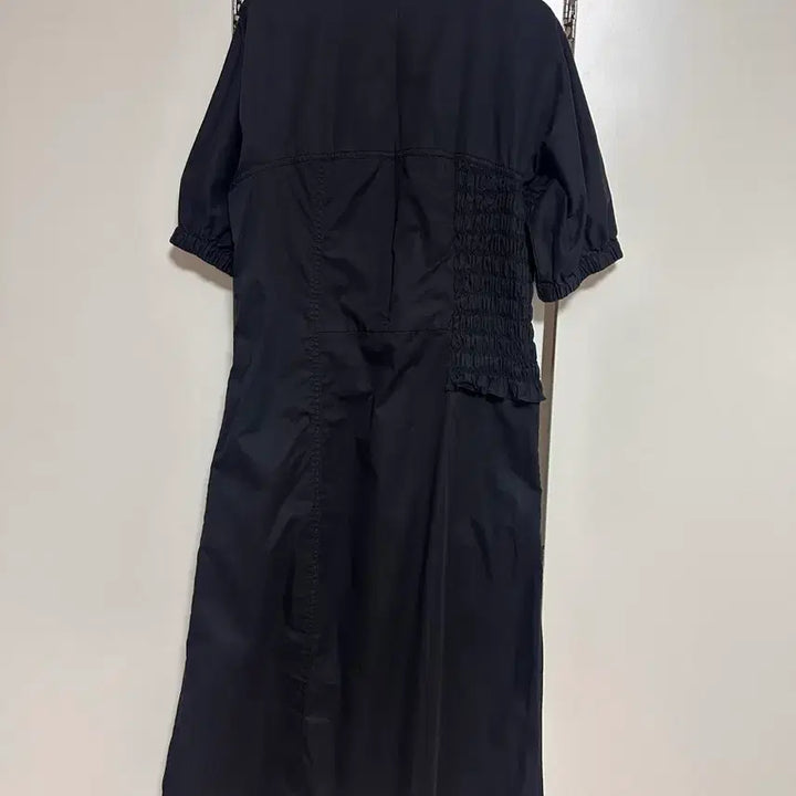[BUNJANG] COS Black Frill Smocking Dress Size 36 / 코스 블랙 프릴 스모킹 원피스 36