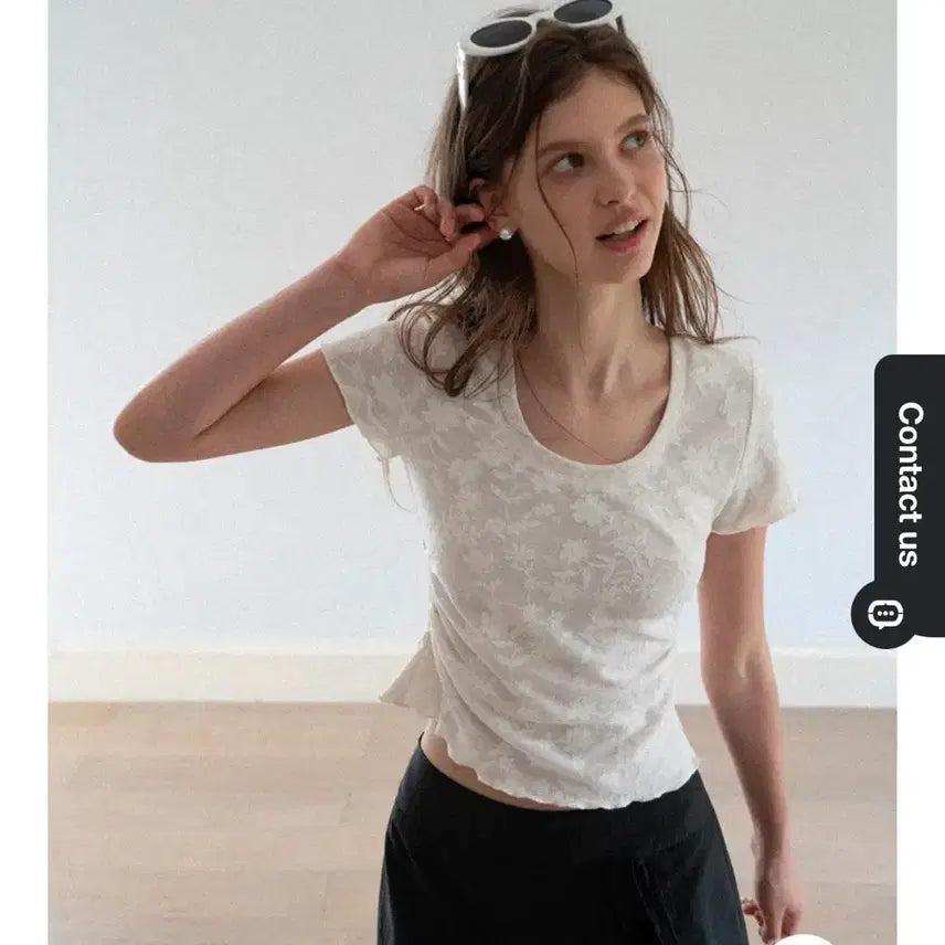 [BUNJANG] EGGKA Lace Texture Cropped T-Shirt / [새상품] EGGKA 에그카 레이스 텍스쳐 크롭 티셔츠