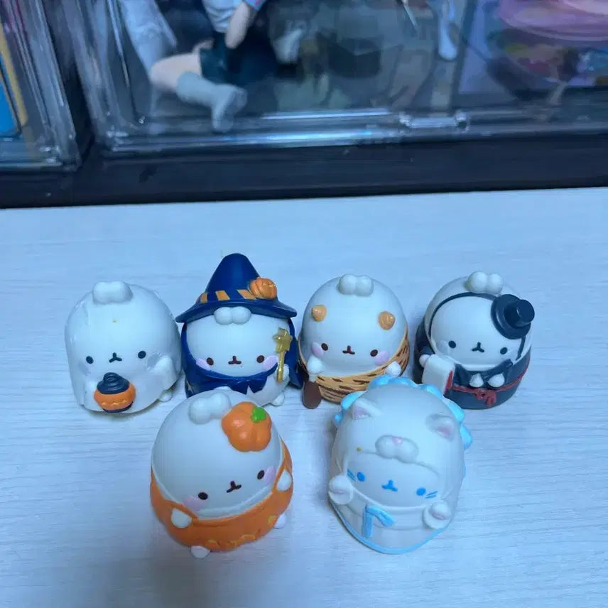 [BUNJANG] Molang Figure Bundle Set / 21종 일괄) 몰랑이 피규어 여름 휴가 딸기 모찌 할로윈 포근 겨울