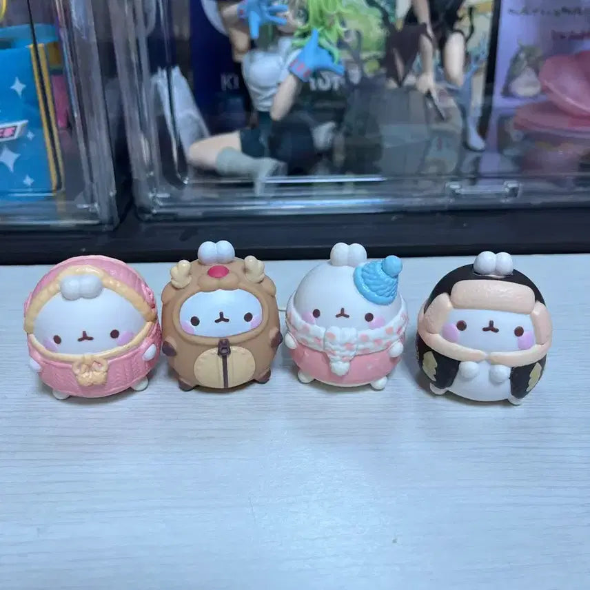 [BUNJANG] Molang Figure Bundle Set / 21종 일괄) 몰랑이 피규어 여름 휴가 딸기 모찌 할로윈 포근 겨울