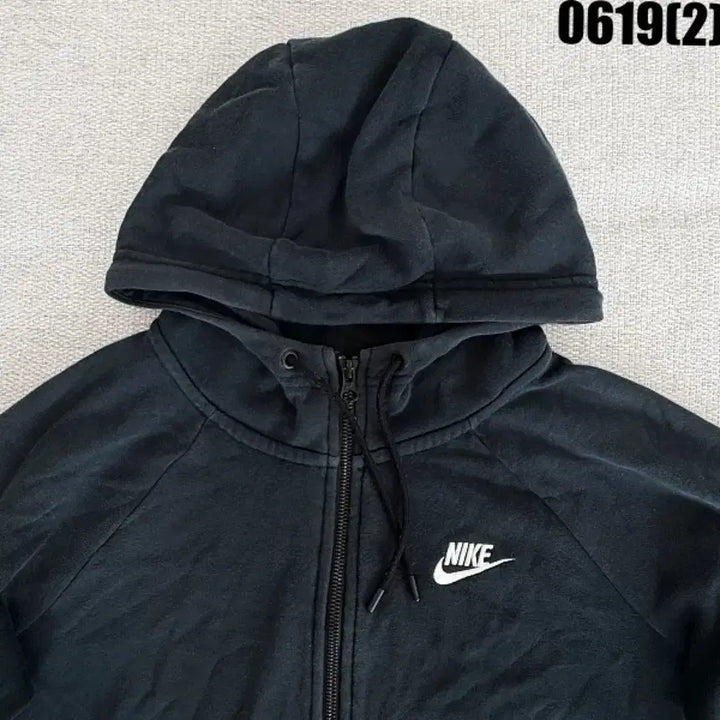 [BUNJANG] Nike Swoosh Hooded Zip-Up Jacket - Black, Size M / 나이키 스우시 후드 집업 블랙 M 0619