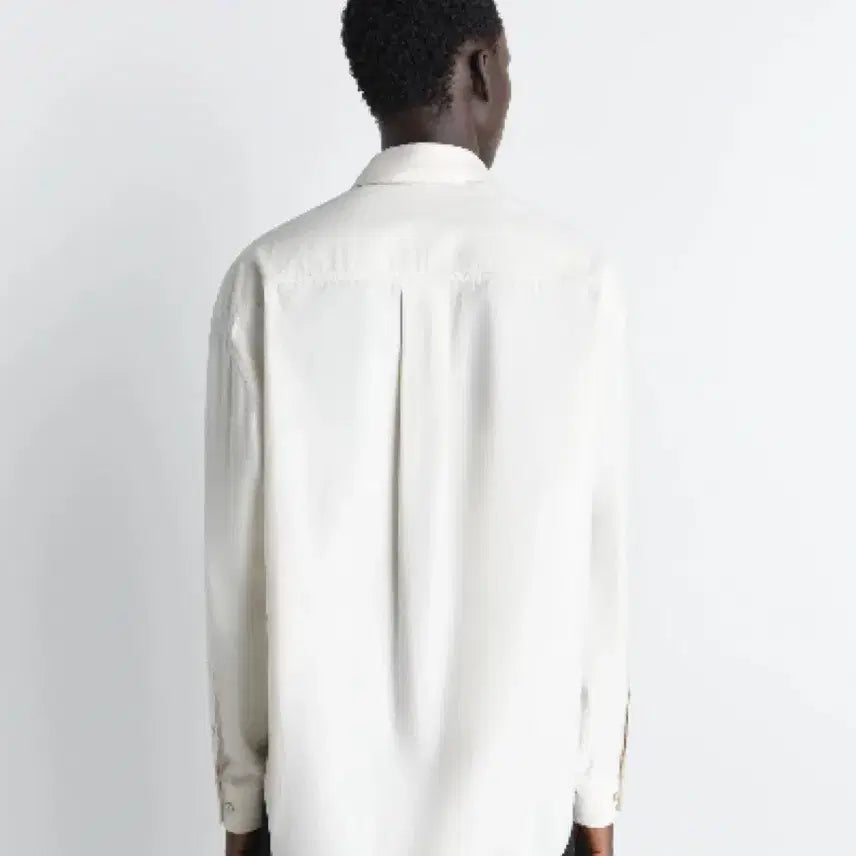 [SOLD OUT] 르메르 코튼실크 레귤러 릴렉스 셔츠 화이트 크림