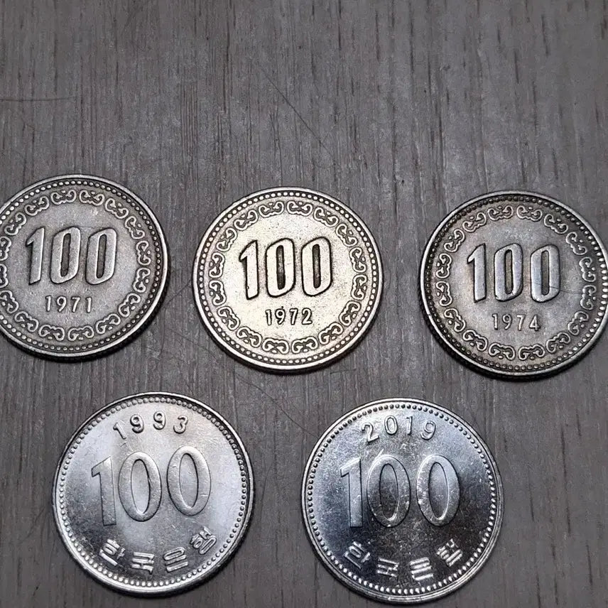 [BUNJANG] Collection of 100 Won Coins (1971, 1972, 1974, 1993, 2019) / 1971. 1972. 1974. 1993. 2019년