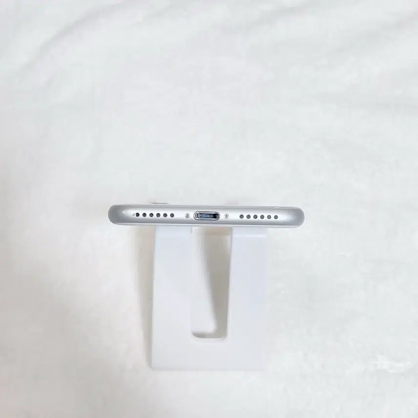 [SOLD OUT] (정품,쌩순정)아이폰8 실버 s급 3utools 8