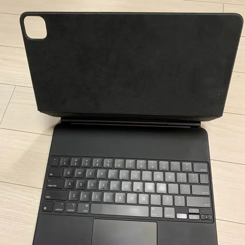 [BUNJANG] Apple Magic Keyboard 12.9-inch Black / 아이패드 매직키보드 12.9인치 블랙