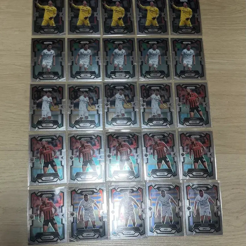 [BUNJANG] Panini Prism K League Gangwon FC Soccer Card Bundle Set (66 Cards) / 2024 k리그 파니니 프리즘 강원fc 축구카드 66장 일괄