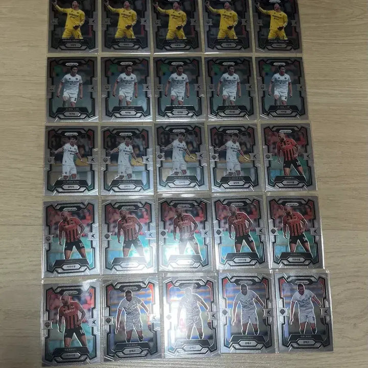 [BUNJANG] Panini Prism K League Gangwon FC Soccer Card Bundle Set (66 Cards) / 2024 k리그 파니니 프리즘 강원fc 축구카드 66장 일괄
