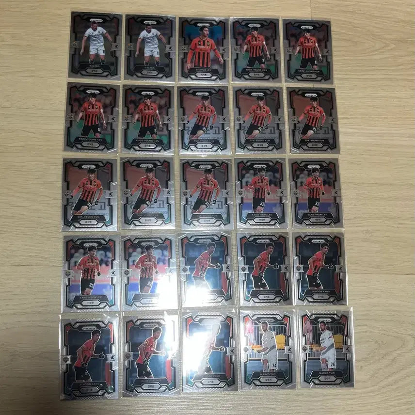[BUNJANG] Panini Prism K League Gangwon FC Soccer Card Bundle Set (66 Cards) / 2024 k리그 파니니 프리즘 강원fc 축구카드 66장 일괄