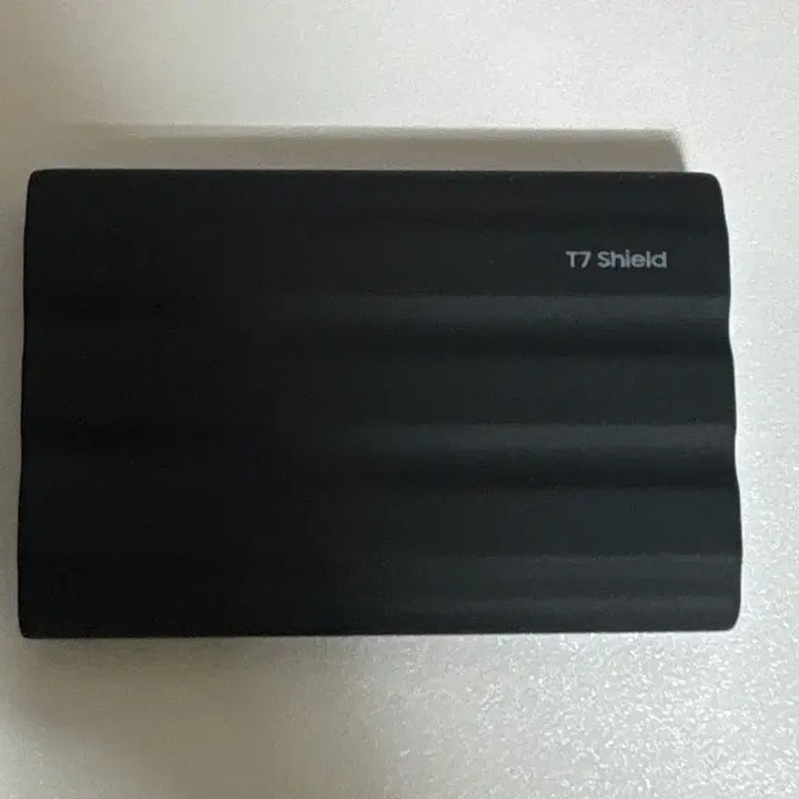 [SOLD OUT] 삼성 T7 Shield 포터블 외장 SSD 1TB 블랙