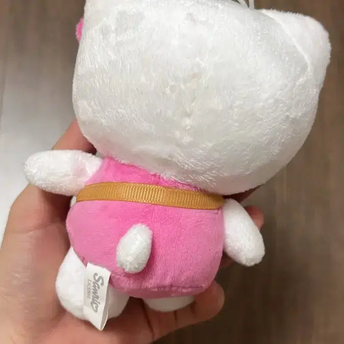 [BUNJANG] Sanrio Pink Hello Kitty Tiny Charm Crossbody Bag Doll Keychain / 산리오 분홍 핑크 헬로키티 타이니참 크로스백 인형 키링
