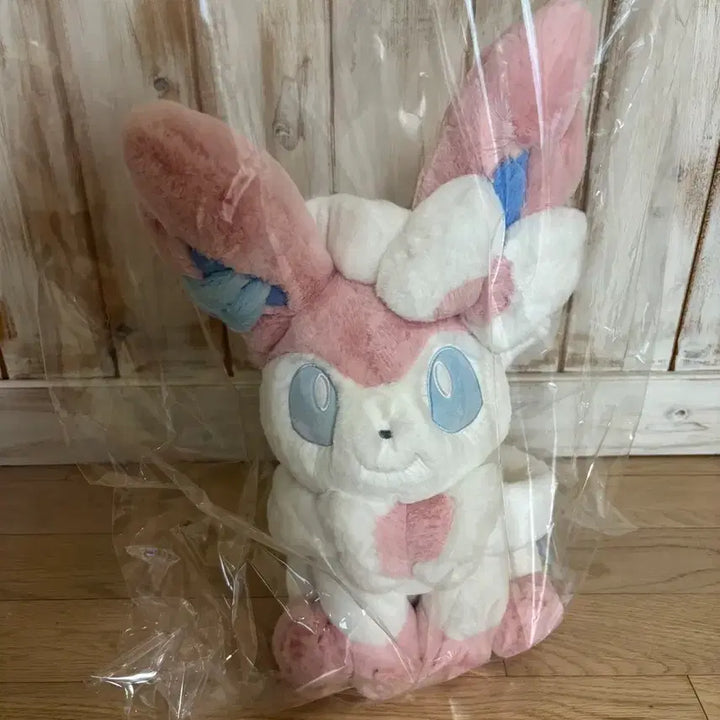 [BUNJANG] Pokemon Center Sylveon Plush Doll (Sealed) / 포켓몬센터 보들보들 봉제인형 님피아 미개봉