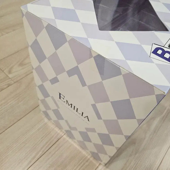 [BUNJANG] Re:Zero Emilia Ichiban Kuji Prize B Figure (Sealed) / 리제로 에밀리아 제일복권 B상 미개봉 피규어 팝니다