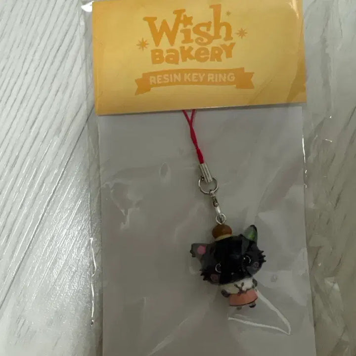 [BUNJANG] Riku Bakery Resin Keychain / 리쿠 베이커리 팝업 키링
