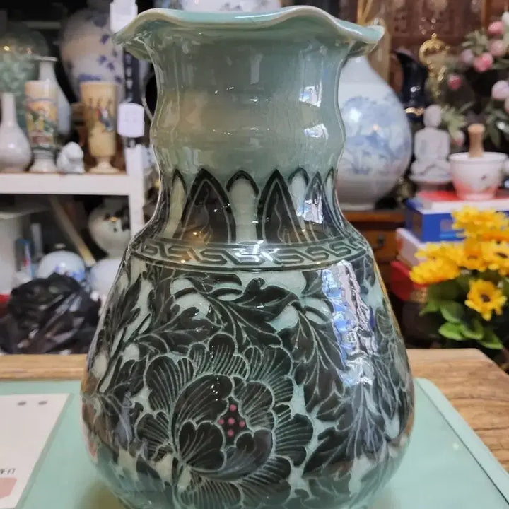 [BUNJANG] Celadon Porcelain Black Inlay Wide Mouth Vase with Crane and Peony Motifs / 운학.모란문청자흑상감광구병도자기