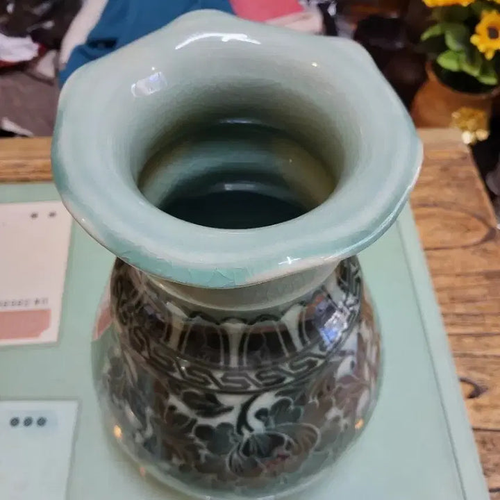 [BUNJANG] Celadon Porcelain Black Inlay Wide Mouth Vase with Crane and Peony Motifs / 운학.모란문청자흑상감광구병도자기