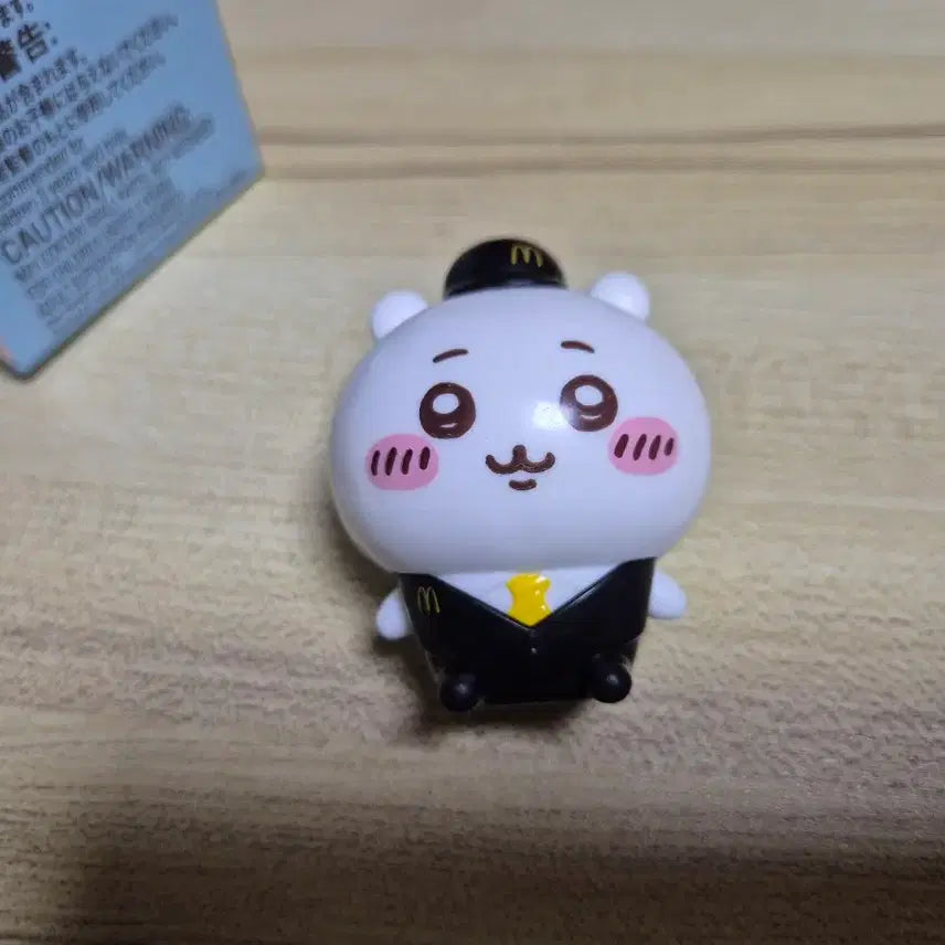 [SOLD OUT] 치이카와 맥도날드 해피밀 피규어 치이카와 알바생 팝니다.