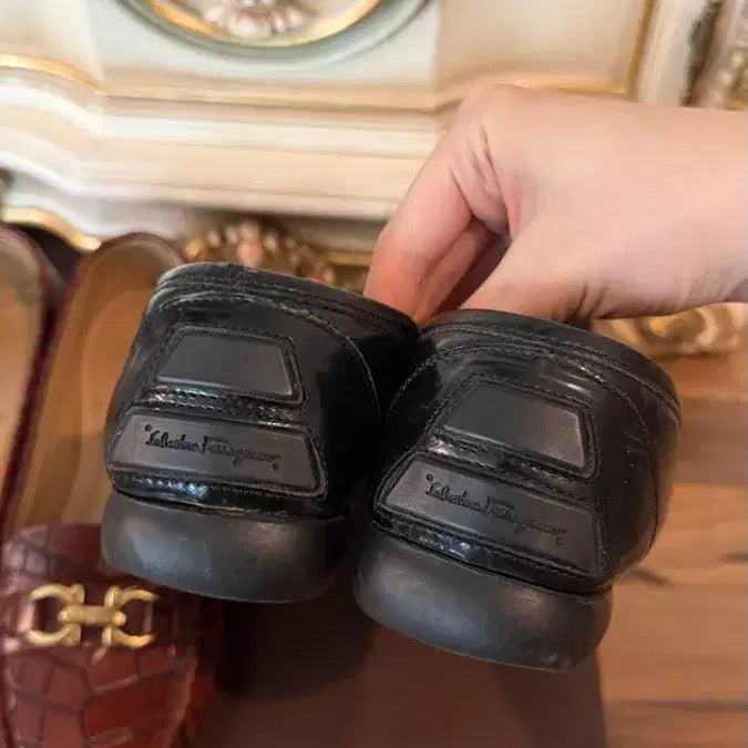 [BUNJANG] Salvatore Ferragamo Loafers / 페라가모 로퍼