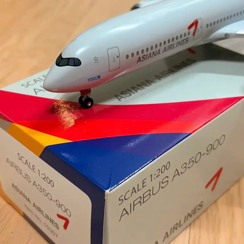 [BUNJANG] Asiana Airlines A350 Model Kit / A350 프라모델