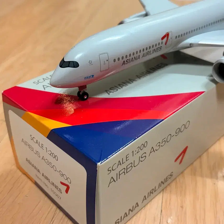 [BUNJANG] Asiana Airlines A350 Model Kit / A350 프라모델