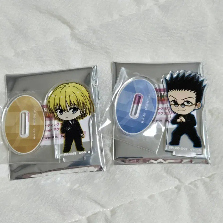 [BUNJANG] Hunter x Hunter Kurapika &amp; Leorio Suit Mini Acrylic Stand Bundle Set / (일괄) 헌터헌터 크라피카 + 레오리오 수트 정장 미니 아크릴 스탠드