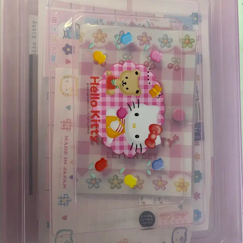 [BUNJANG] Vintage Hello Kitty Stationery &amp; Storage Box Set / 고전 헬로키티 지류 &amp; 보관함