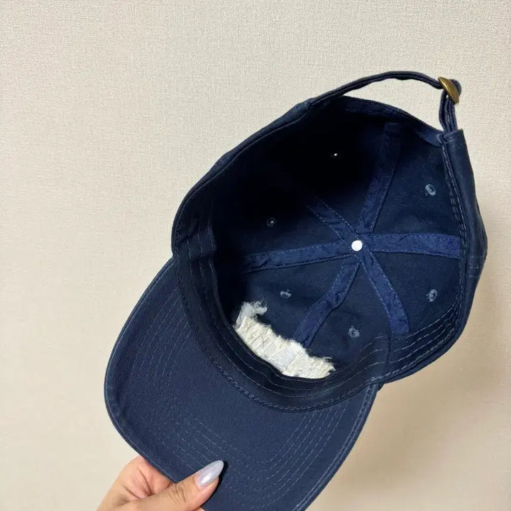 [BUNJANG] Brandy Melville New York Baseball Cap Navy / 브랜디멜빌 모자