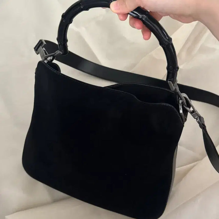 [BUNJANG] Gucci Vintage Black Bamboo 2-Way Suede Bag with Authenticity Card / [정품] 구찌 빈티지 스웨이드 블랙뱀부 2way (보증서포함)