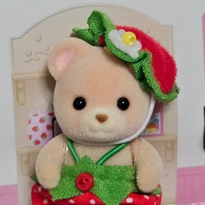 [BUNJANG] Sylvanian Families Strawberry Bear Baby Split Set / 실바니안 모여라 딸기 곰 아기 분철 판매
