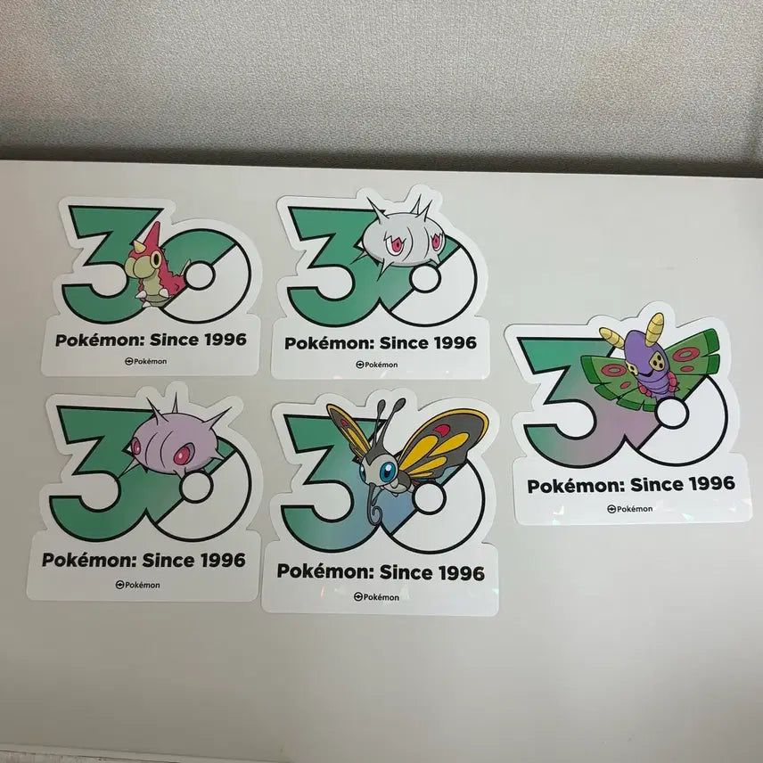 [BUNJANG] Pokemon 30th Anniversary Logo Stickers (Set of 5) / 포켓몬 30주년 로고스티커 개무소 실쿤 카스쿤 뷰티플라이 독케일