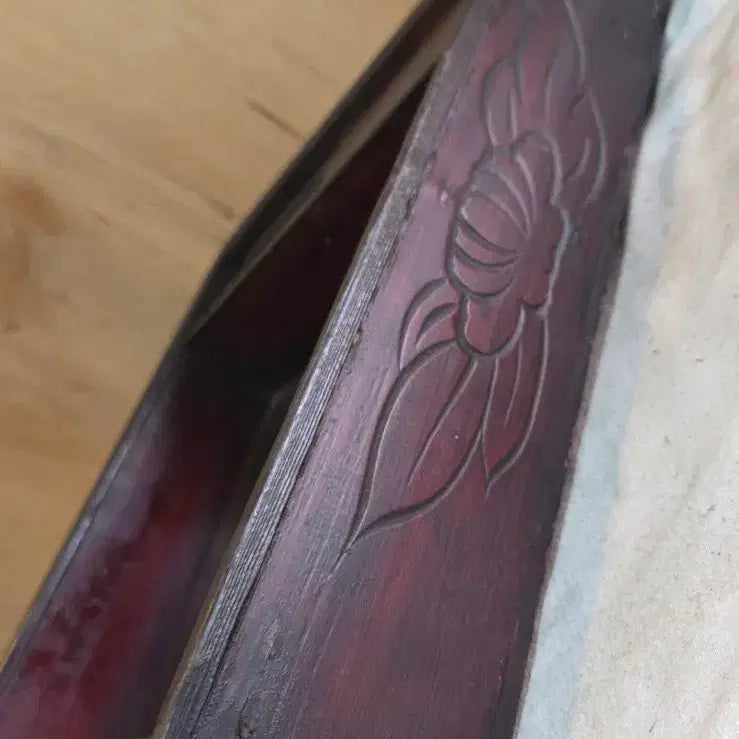 [BUNJANG] Vintage Wooden Sewing Box / 오랜세월의 나무 반짇고리
