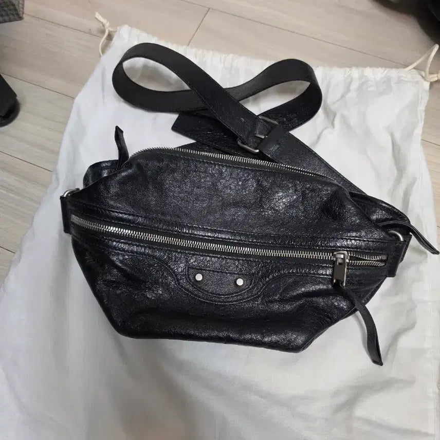 [BUNJANG] Balenciaga Motor City Sling Bag / 정품 발렌시아가 모터 시티 슬링백 힙색