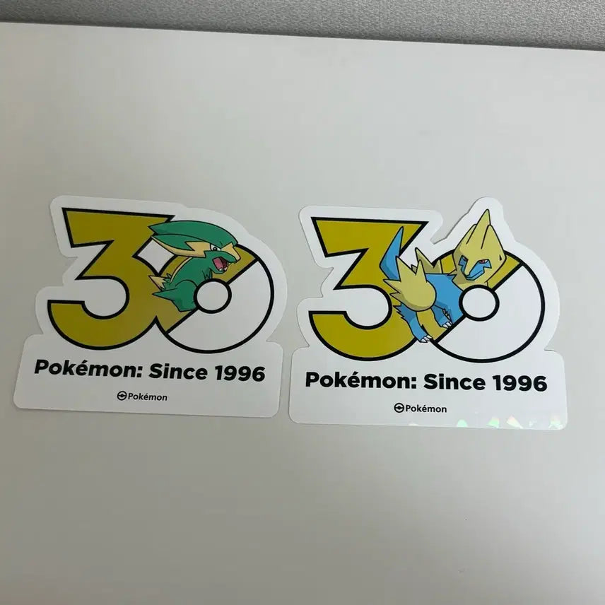 [BUNJANG] Pokemon 30th Anniversary Logo Sticker - Zapdos / 포켓몬 30주년 로고스티커 썬더라이 썬더볼트