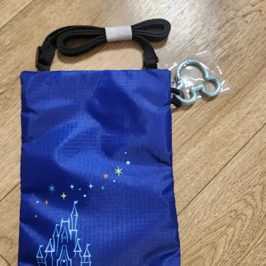 [BUNJANG] Tokyo Disney Resort Vacation Package Pouch / [미사용 새상품] 도쿄 디즈니 리조트 바케이션 패키지 파우치