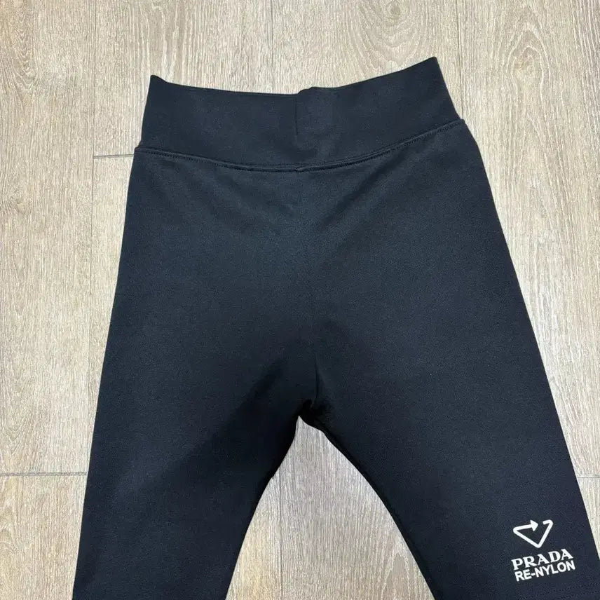 [BUNJANG] Prada Re-Nylon Shorts Black / 프라다 리나일론 숏팬츠 블랙