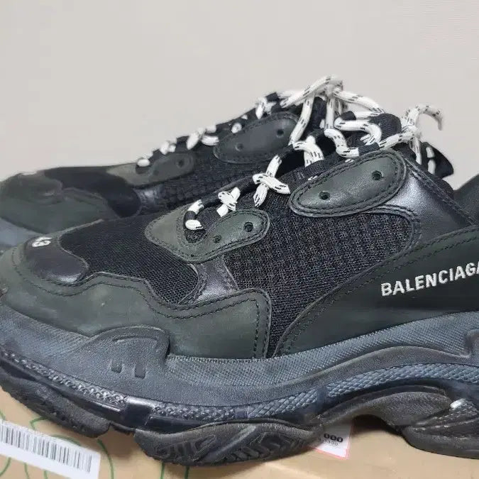 [BUNJANG] Balenciaga Triple S Black Sneakers / 발렌시아가 트리플S 블랙