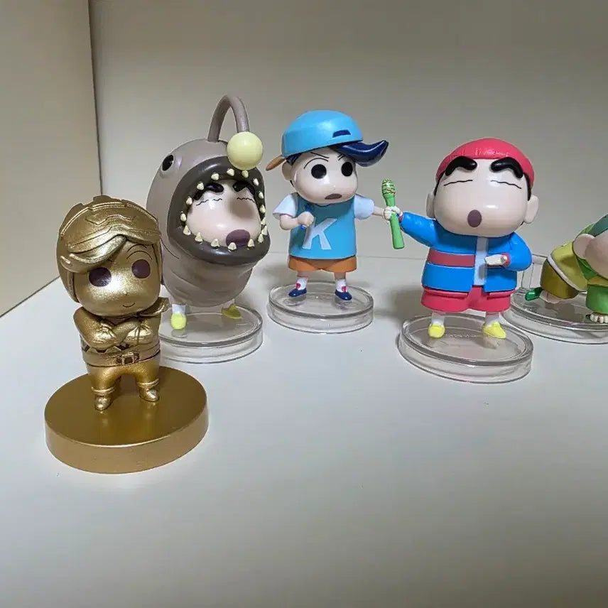 [BUNJANG] Crayon Shin-chan Character Figure Bundle Set (11 Figures) / 짱구 굿즈