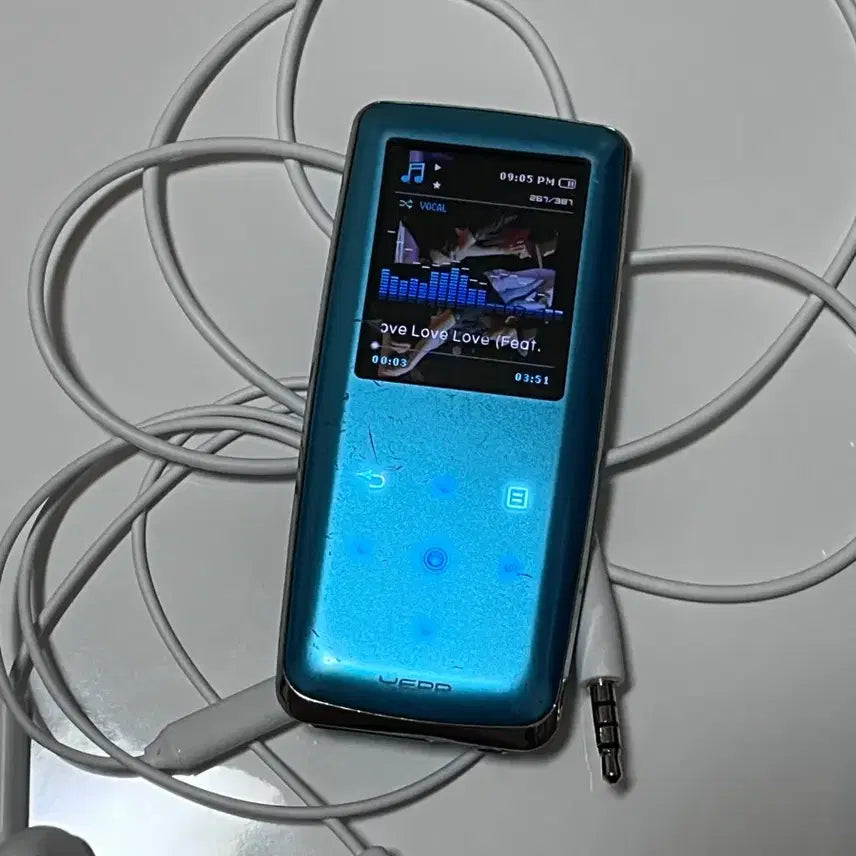 [BUNJANG] Samsung YEPP MP3 Player with Earphones and Charger / 삼성 YEPP MP3 (이어폰, 충전기 포함)