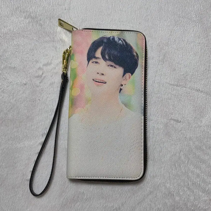 [SOLD OUT] 방탄소년단 지민 장지갑