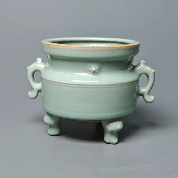 [BUNJANG] Yuan Dynasty Celadon Tripod Censer with Animal Handles, Longquan Kiln Excavated Item / [진품] 명대 말기 요지 출토품 용천요 삼족수이형 향로 중국도자기 골동품