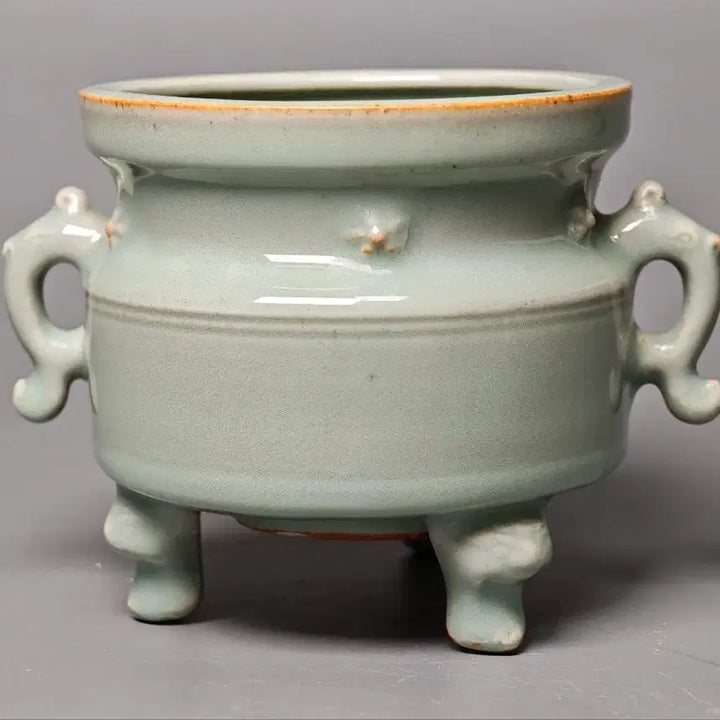 [BUNJANG] Yuan Dynasty Celadon Tripod Censer with Animal Handles, Longquan Kiln Excavated Item / [진품] 명대 말기 요지 출토품 용천요 삼족수이형 향로 중국도자기 골동품