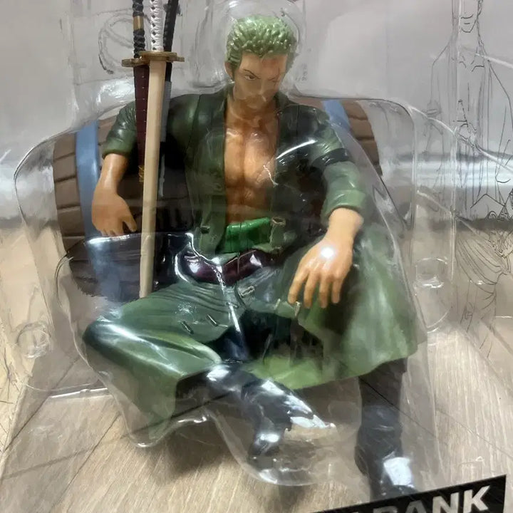[BUNJANG] One Piece Zoro Figure Coin Bank (Sealed) / [미개봉] 원피스 조로 피규어 코인 뱅크 저금통