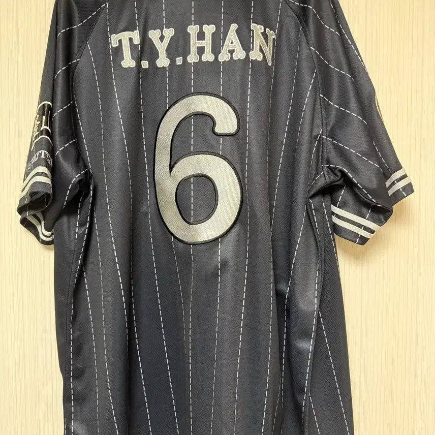 [BUNJANG] Lotte Giants Politeru Han Tae-yang Baseball Jersey (Size 110) / 롯데 자이언츠 폴리테루 한태양 직자수 110