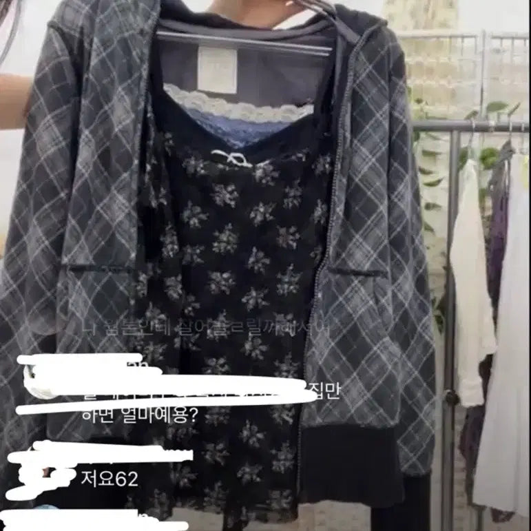 [BUNJANG] Vintage Check Hooded Zip-Up &amp; Floral Sleeveless Top Set / 빈티지 체크 후드집업, 나시2개 세트 페어리걸모리도쿄사와코