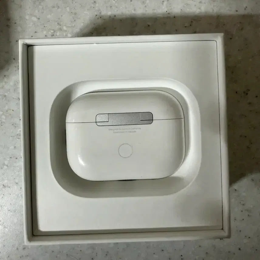 [BUNJANG] Apple AirPods Pro 2nd Gen USB-C / 에어팟 프로 2세대 C타입