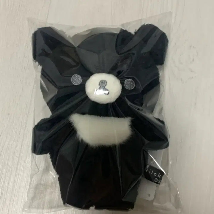 [SOLD OUT] 리락쿠마 모노크롬 차이로이코구마 마스코트 인형